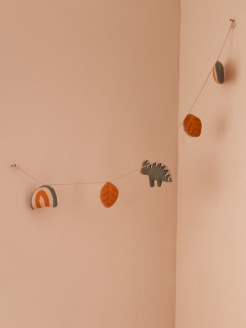 C66BB0E2-3495-1BA6-792D-B191AFAD8652-2