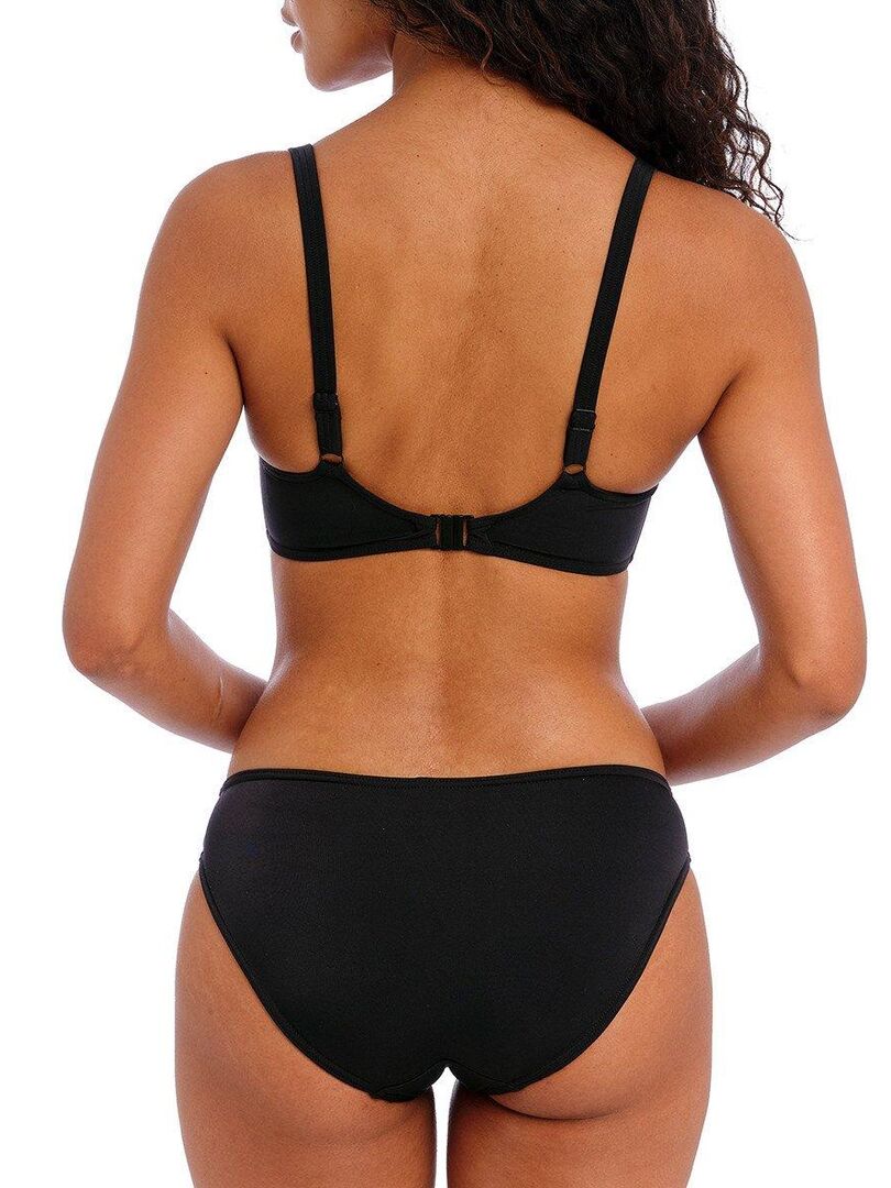 16C67A02-1B50-3346-11C4-13CA84026245-1