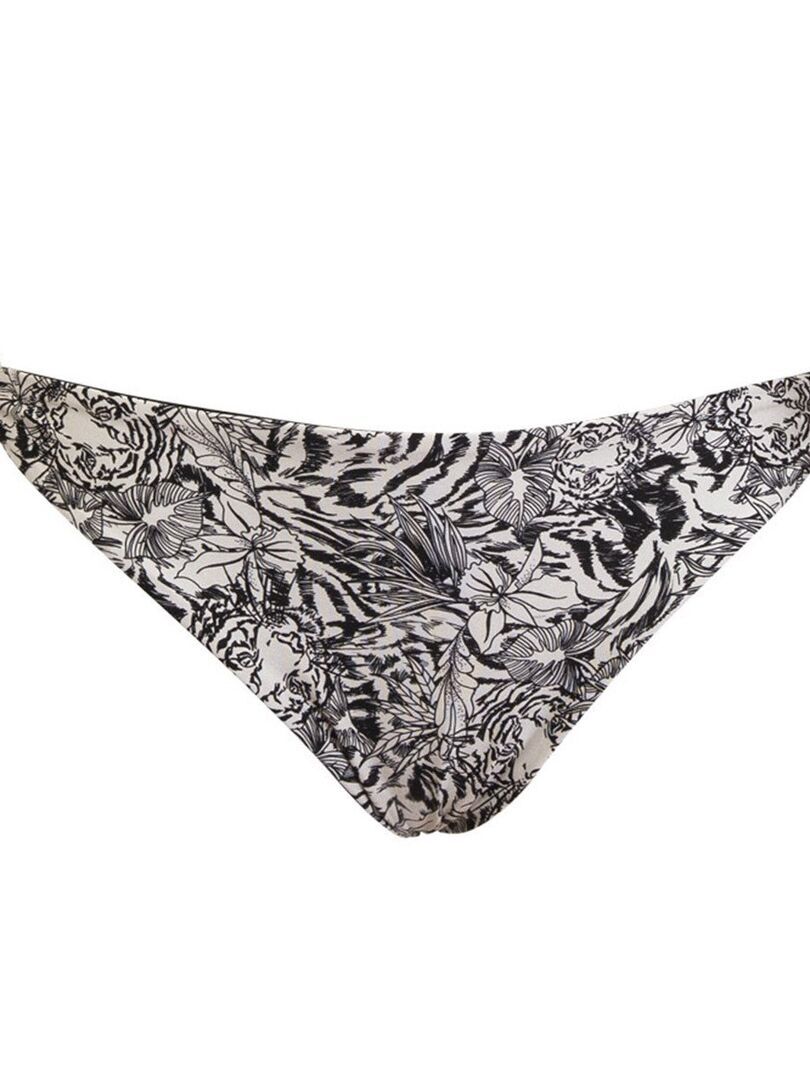 52F5F614-B0A2-D894-6EE9-52DAF7745D8E