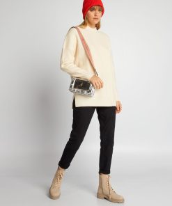 Pull en maille côtelée à col montant - Crème