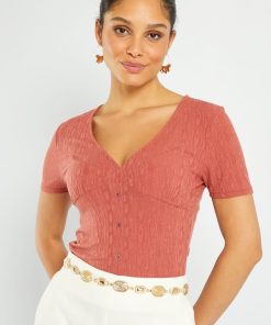 T-shirt manches courtes avec boutons fantaisies - Rouge