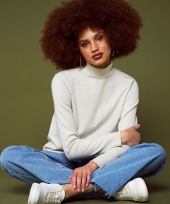 Pull en maille légère à col montant - beige